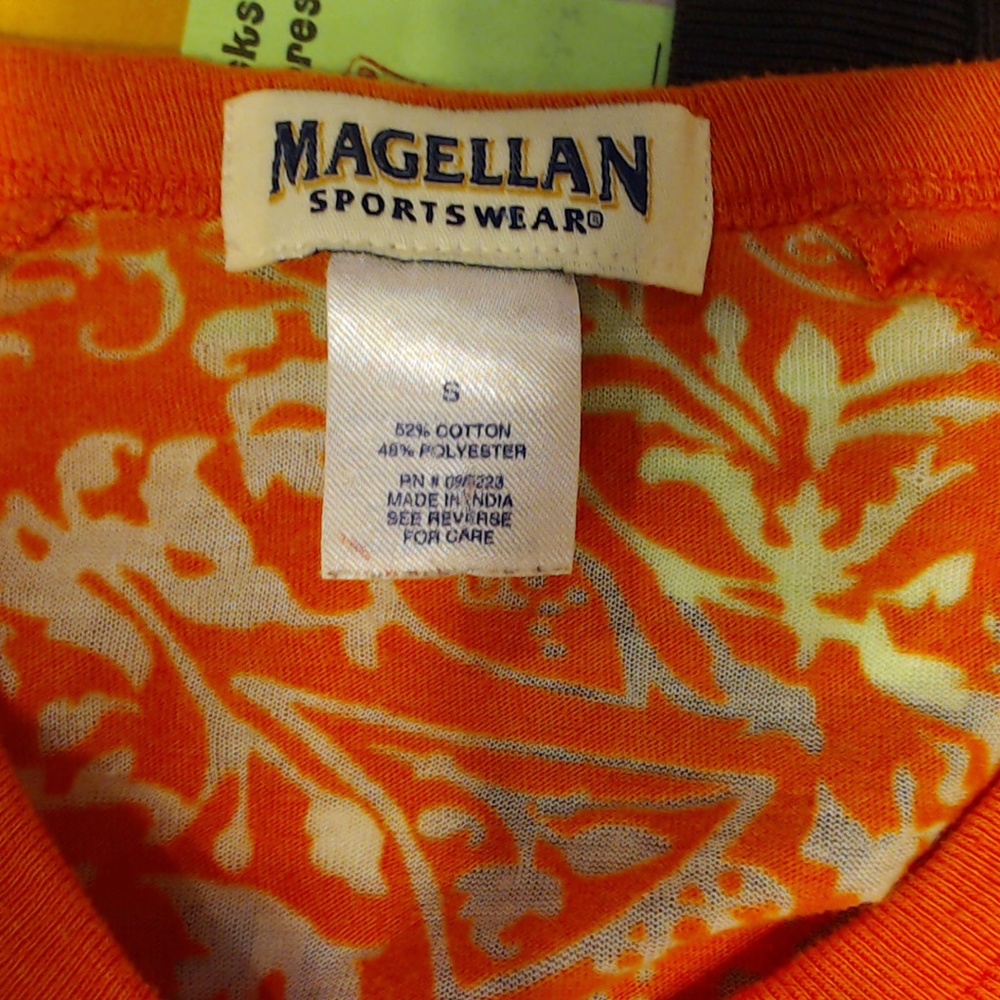 Magellan Sports wear Top - Picture 4 of 7